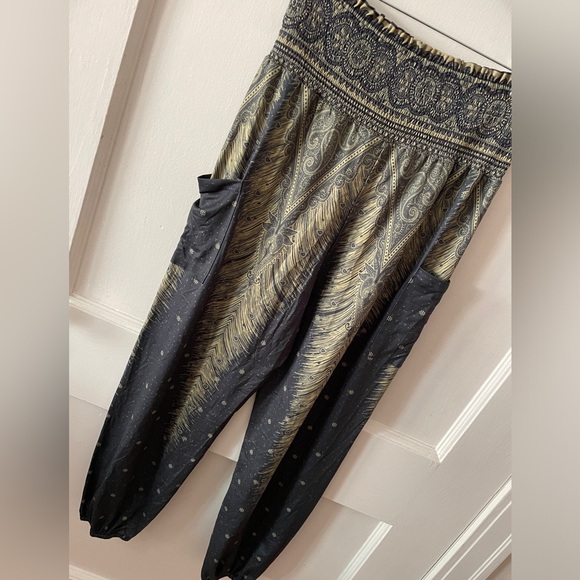 Women's Harem Pants, High Waist Yoga Boho Trousers with Pockets - Picture 4 of 6